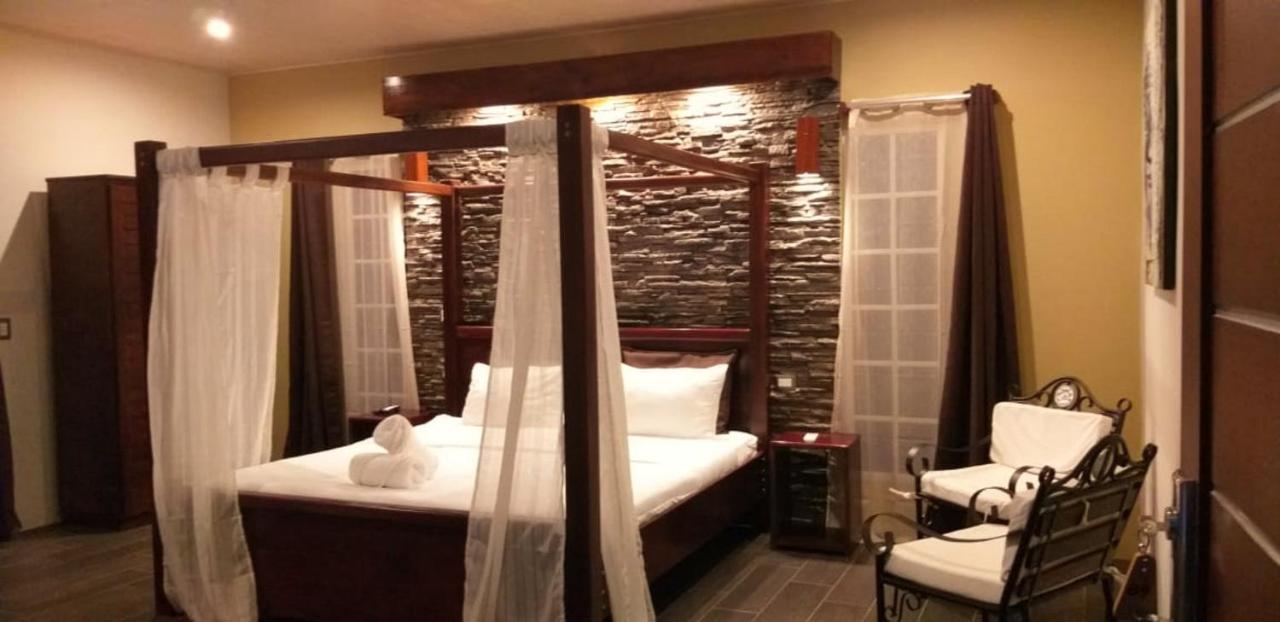 Tropical Suites & Villas La Fortuna Buitenkant foto